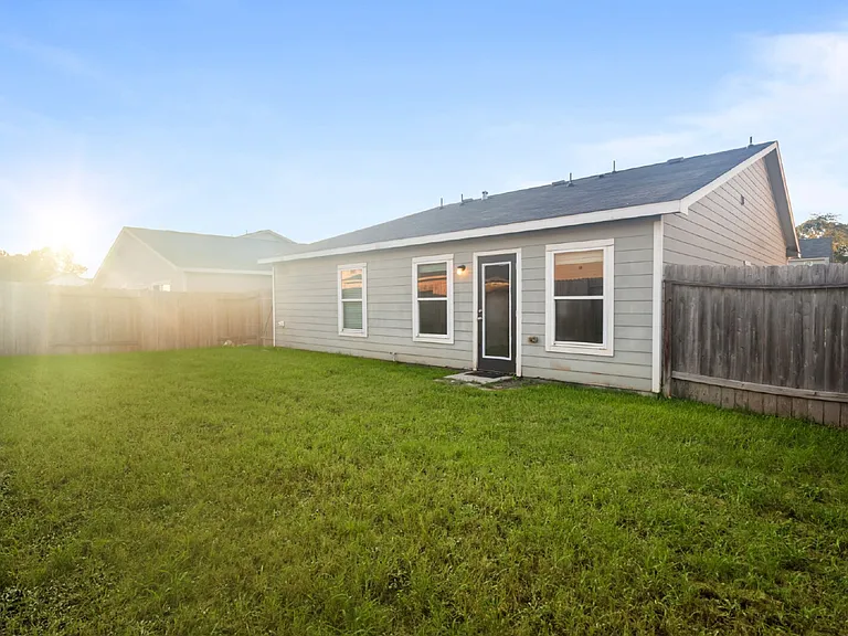 15638 Del Norte Dr — Photo 23