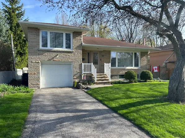 103 Holcolm Rd, Toronto, ON M2N 2E1