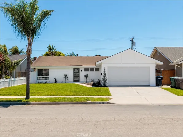 9312 Nautilus Dr, Huntington Beach, CA 92646