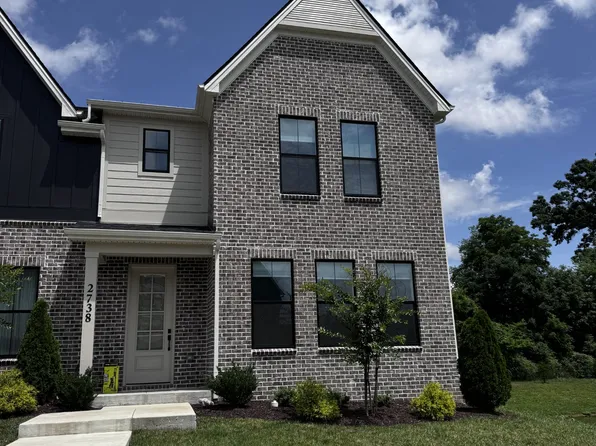 2738 Bramblewood Ln, Thompsons Station, TN 37179