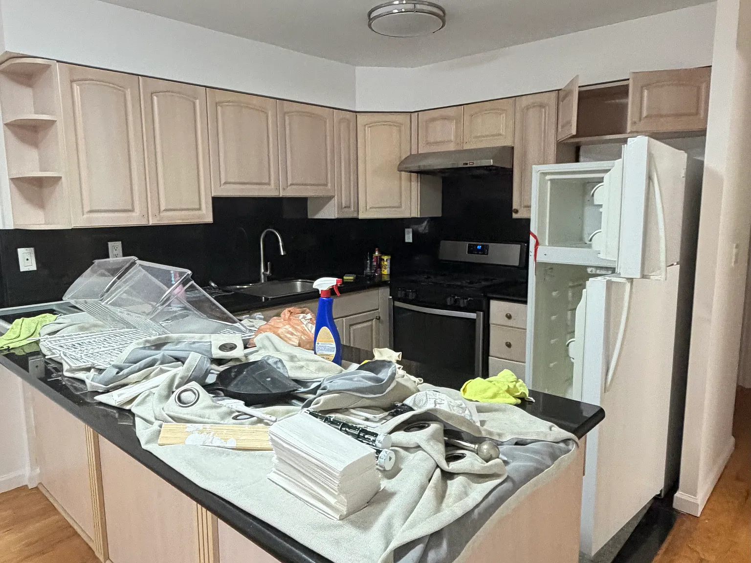 2 bed, 800 sqft, $2,750 — Photo 2