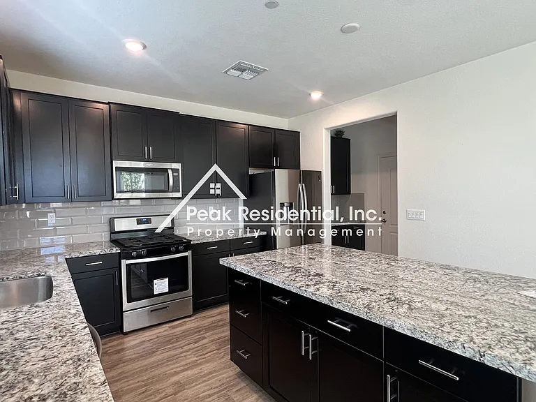 3236 Sunny Gate Ln — Photo 11