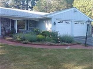 4 Parnassus Pl, Andover, MA 01810