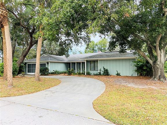 2nd image of 30 Forest Park Dr