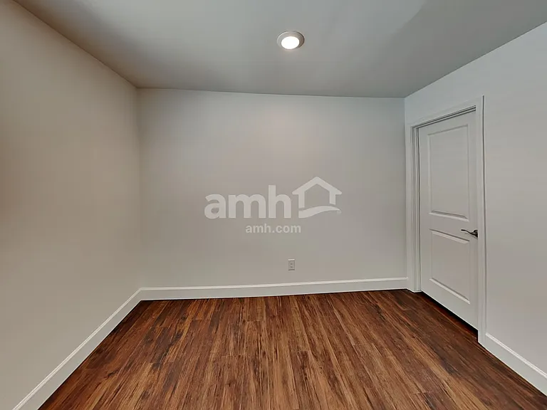 2980 N Vigo Ave — Photo 18