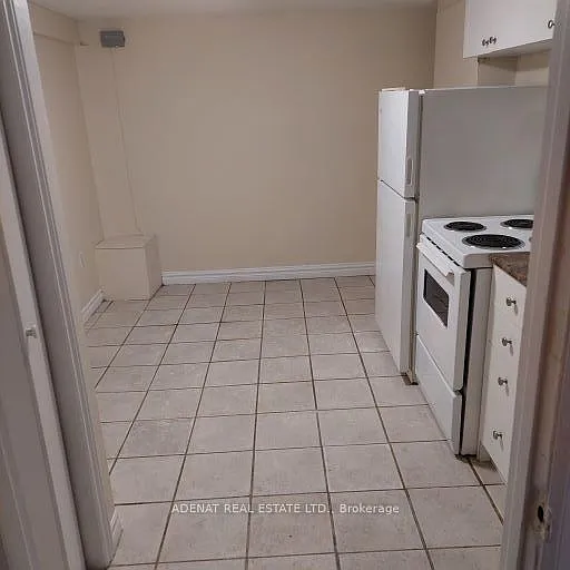 146 Fairholme Ave #BACH — Photo 4
