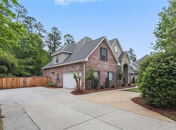 2nd image of 1052 Whitetail Dr