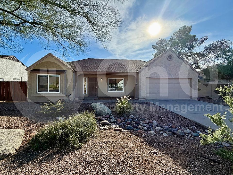 1st image of 1549 E Drake Dr