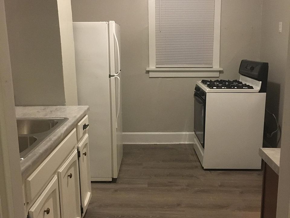 1st image of 404.5 7th St #404.5