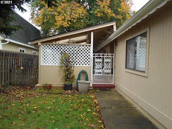 2nd image of 14204 NE 10th Ave Unit 81