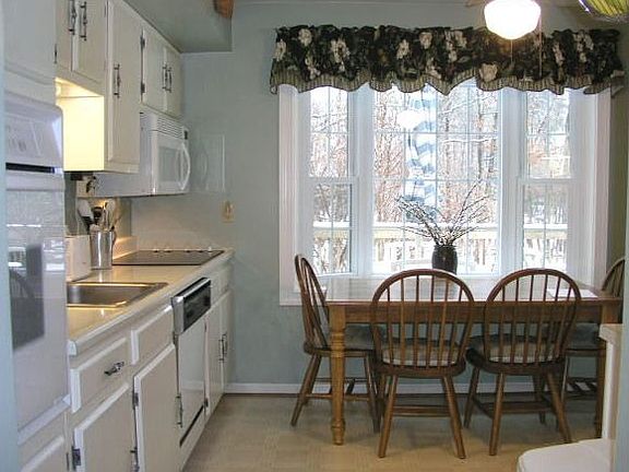 Kitchen Breakfast nook