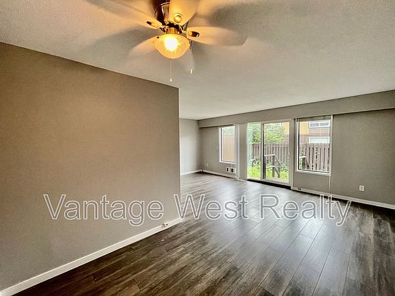 5th image of 1283 Bernard Ave #4