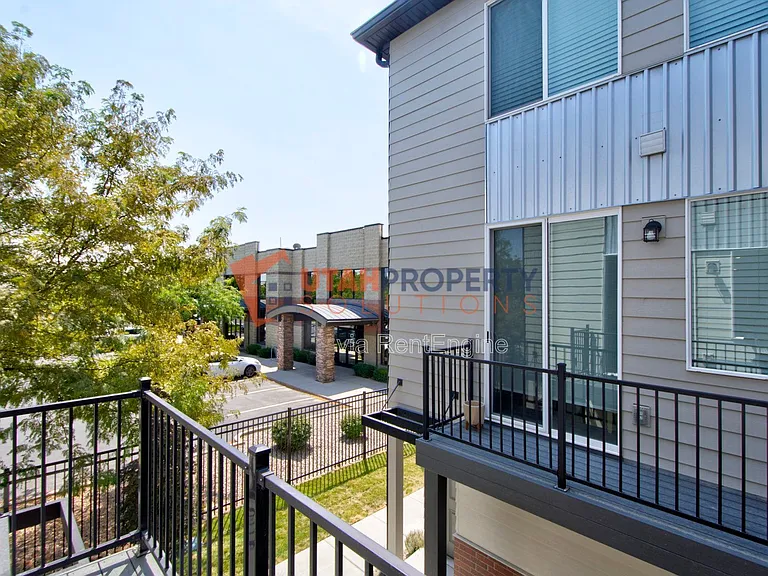 1146 S Redwood Rd #H806 — Photo 24