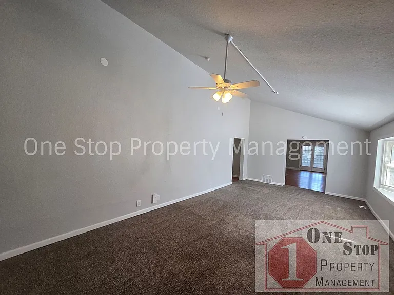 7111 Brooklyn Ave — Photo 6