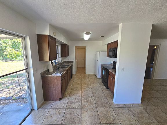 5th image of 808 Wilshire Ct