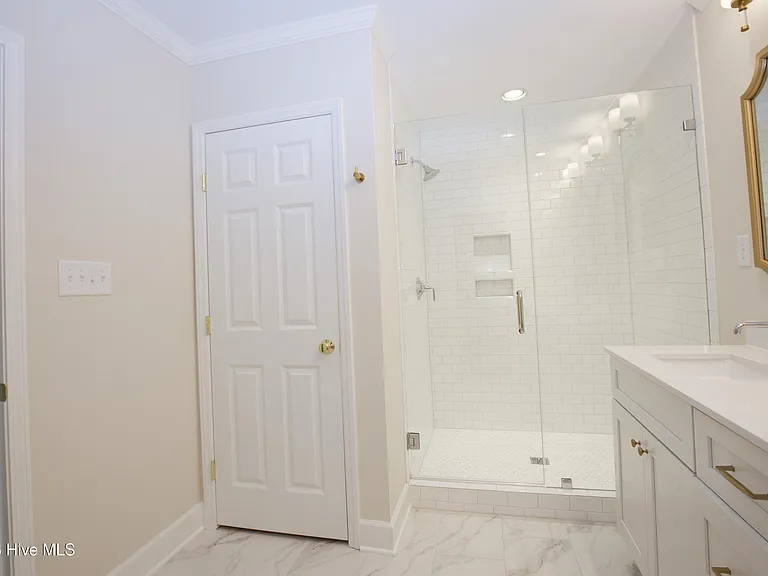131 Racquet Ln — Photo 50