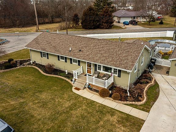 2nd image of 127 Lakeland Dr