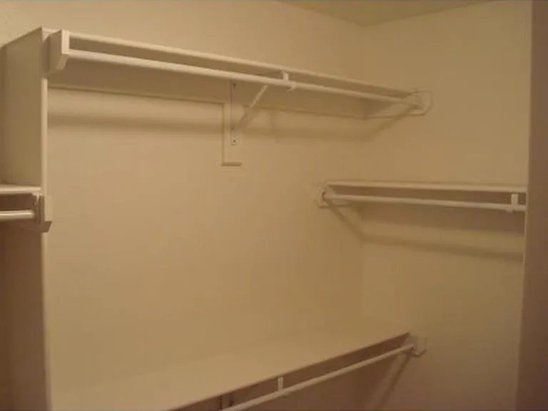 2149-2155 Skyler Dr — Photo 21