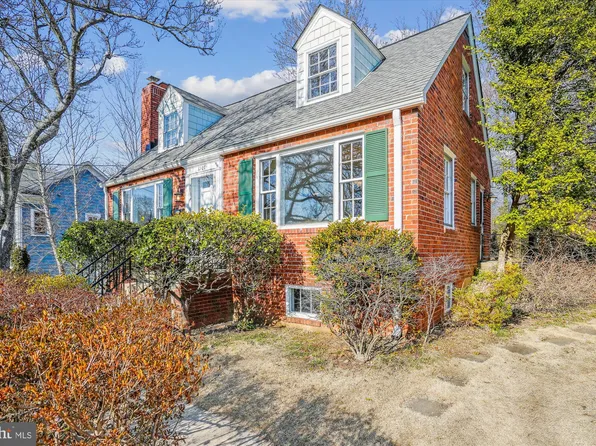 6107 Melvern Dr, Bethesda, MD 20817
