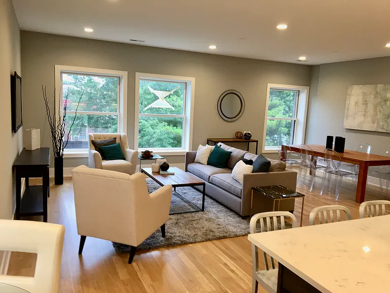 1515 W Sunnyside Ave #2W — Photo 9