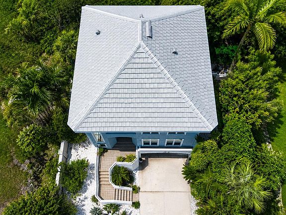 3rd image of 3915 SOMERSET DRIVE #9