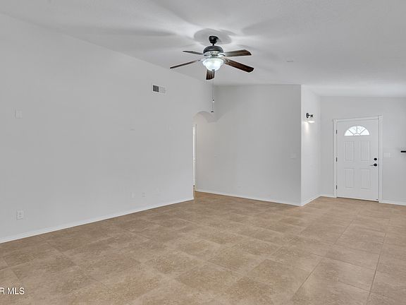 5th image of 14304 Woods Point Ave