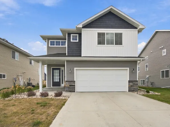 6567 26th St S, Fargo, ND 58104