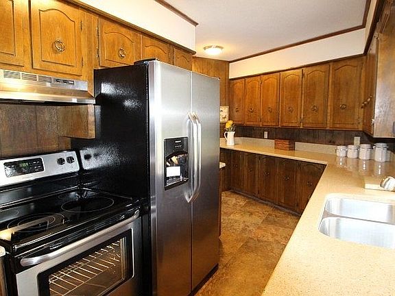 3rd image of 115 Arlington Dr