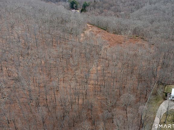 4th image of 197 Tinker Hill Road