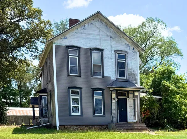 208 S Church Street, Everton, MO 65646