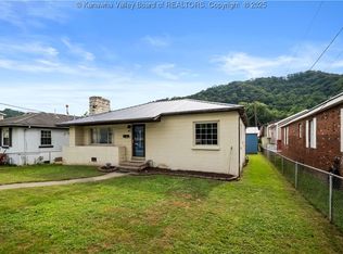 8811 California Ave, Marmet, WV 25315