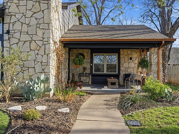 2nd image of 5206 Wedgefield Rd