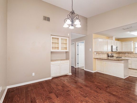 5th image of 212A Wills Way