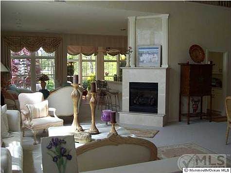 2nd image of 56 Greenways Ln