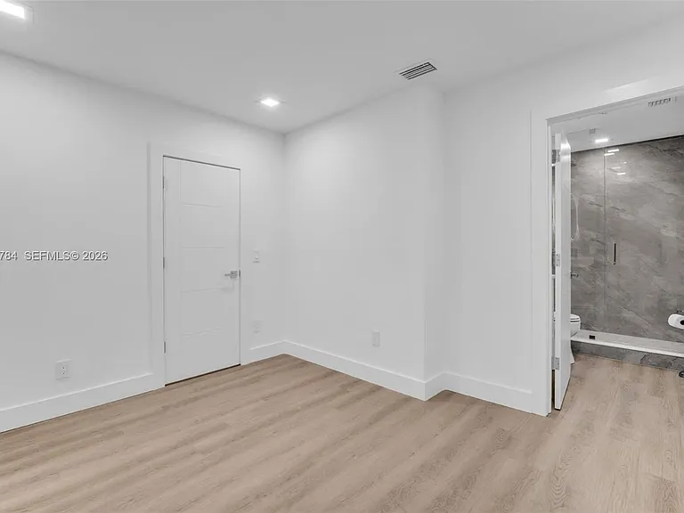 16778 Willow Creek Dr — Photo 15