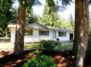 11 Glen Ave, Chimacum, WA 98325