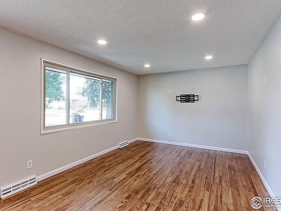 5th image of 3373 W Monmouth Ave