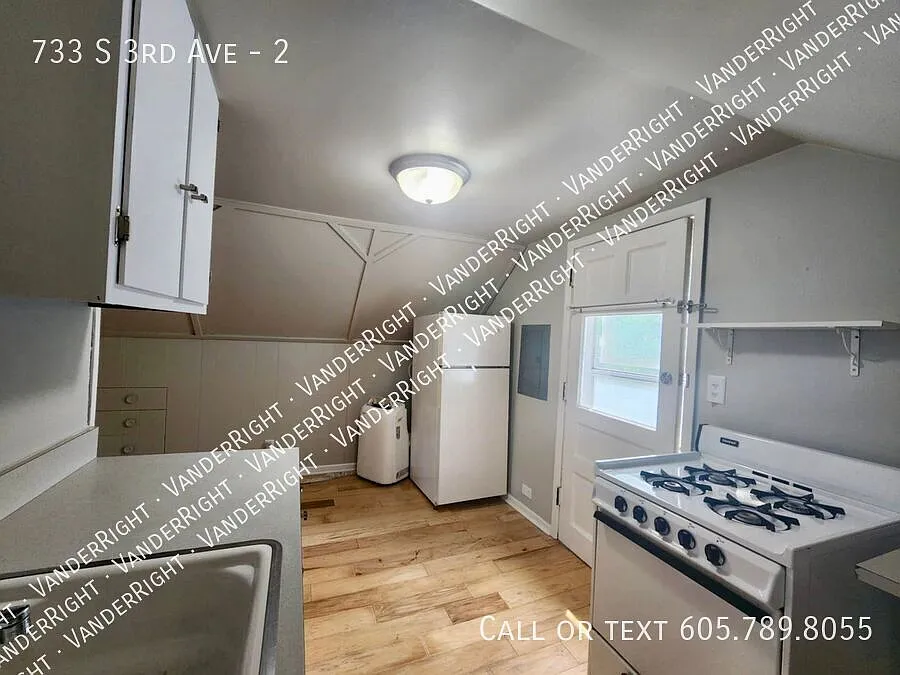 Cozy Studio Apartment Near Downtown! — Photo 4