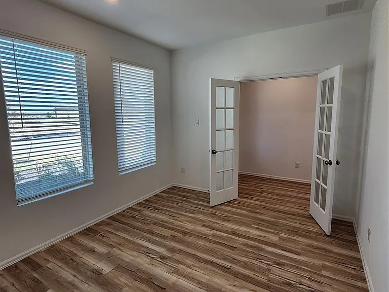 31407 Hidden Rosehill — Photo 7