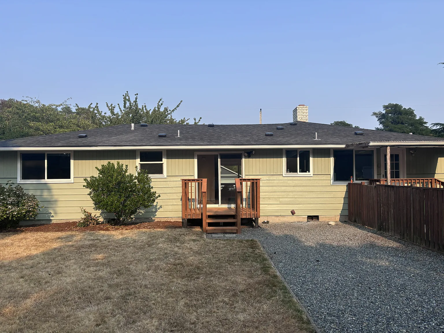 3 bed, 1.5 bath, 1380 sqft, $3,500 — Photo 2