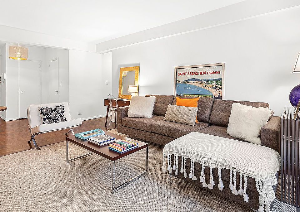2nd image of 288 Lexington Ave APT 5B