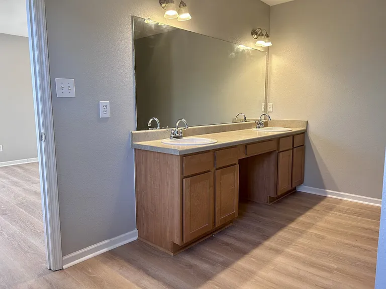 379 Jasmine Dr — Photo 22