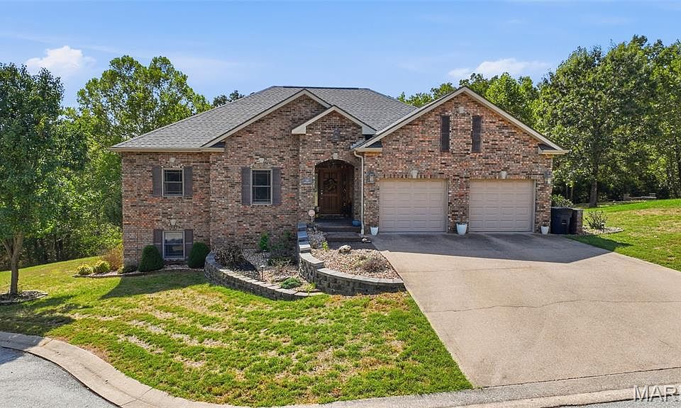 1st image of 118 Hickory Rdg