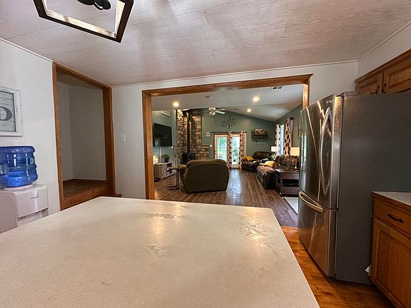 5th image of 2477 Carver Road
