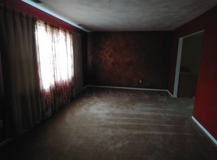 452 Woodlake Rd, Virginia Beach, VA 23452