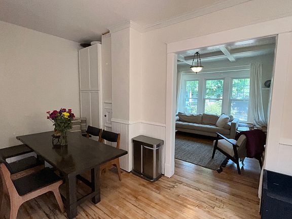 2nd image of 96 Oakwood Pl #1