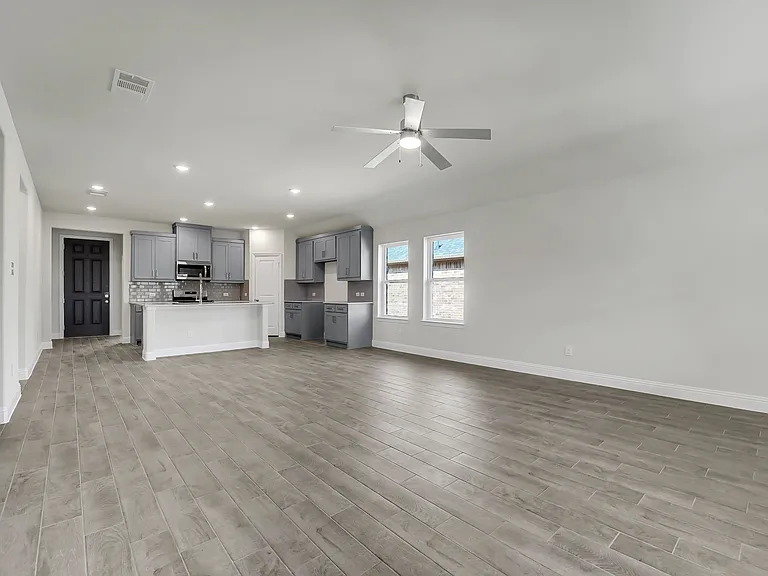 2905 Cantoni Crk — Photo 8