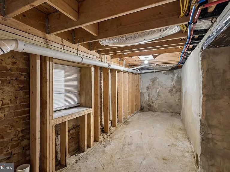4359 Fleming St — Photo 41
