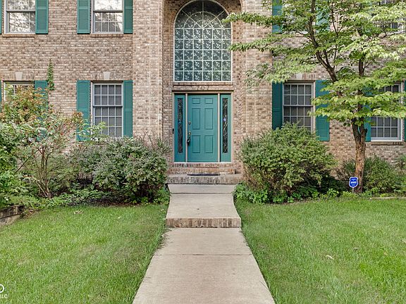 4th image of 707 Emerald Dr