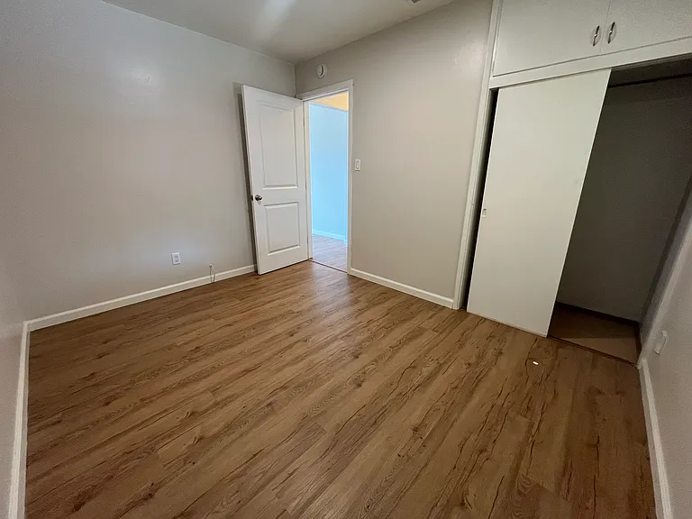 6104 Albemarle St — Photo 4
